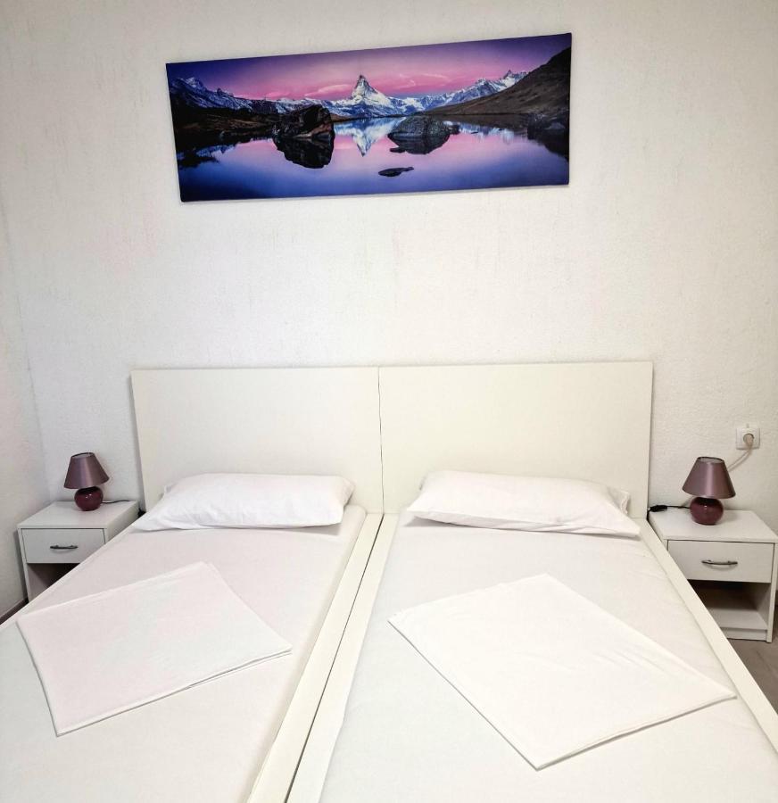 Split Apartment 외부 사진