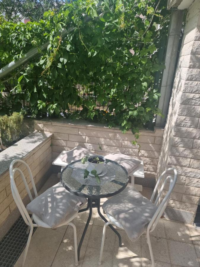 Split Apartment 외부 사진