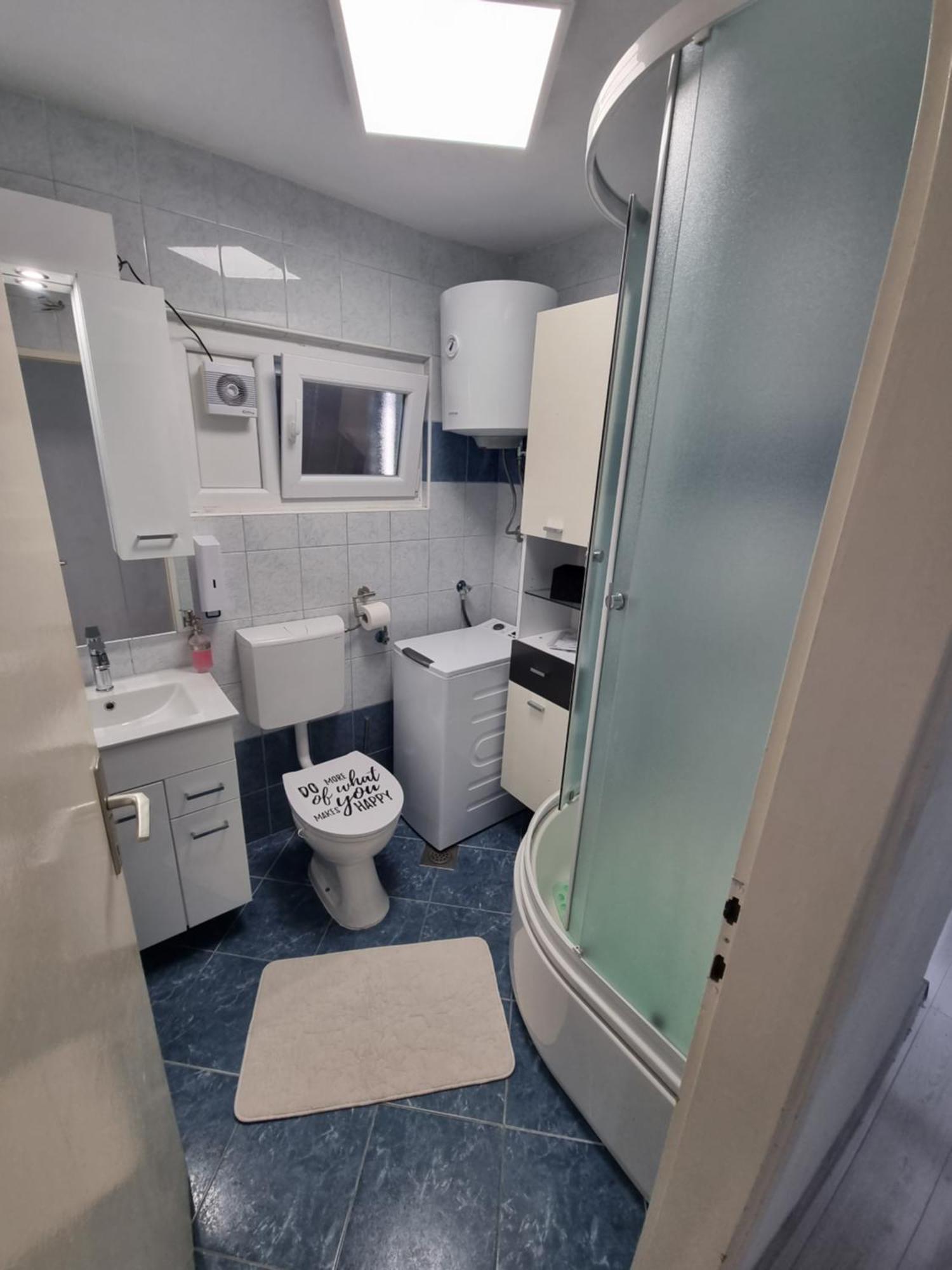 Split Apartment 외부 사진